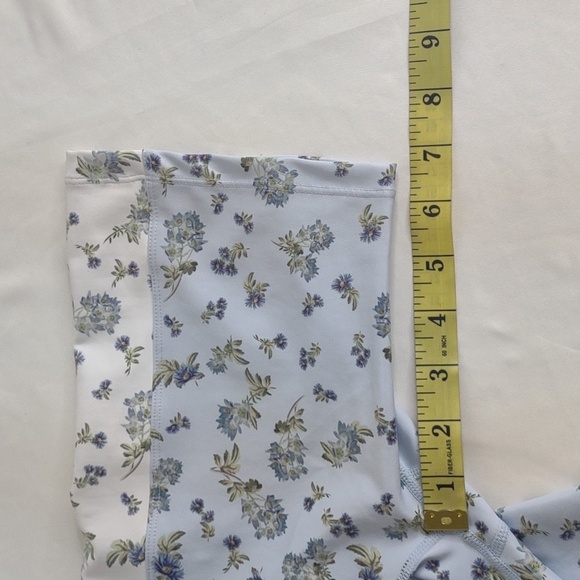Sage blue and white flowered bike shorts, size XS, Like New - Picture 5 of 8